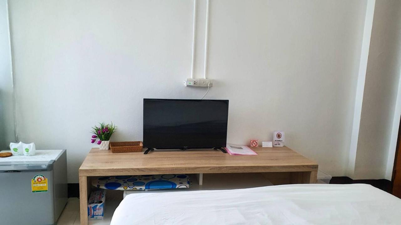 Baan Ploy Inn 2 Chiang Mai Exteriör bild
